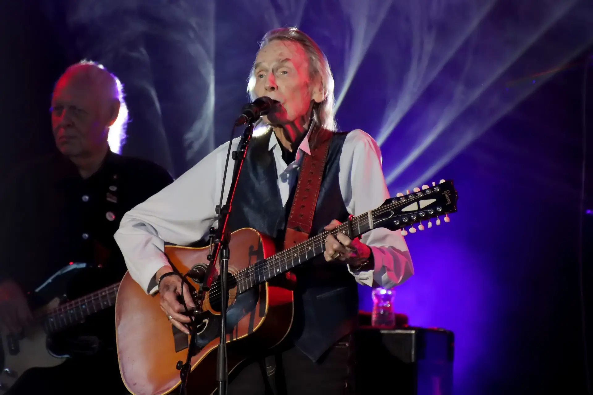 Morreu o canadiano Gordon Lightfoot: “Um dos nossos maiores cantores-compositores", disse o primeiro-ministro Justin Trudeau