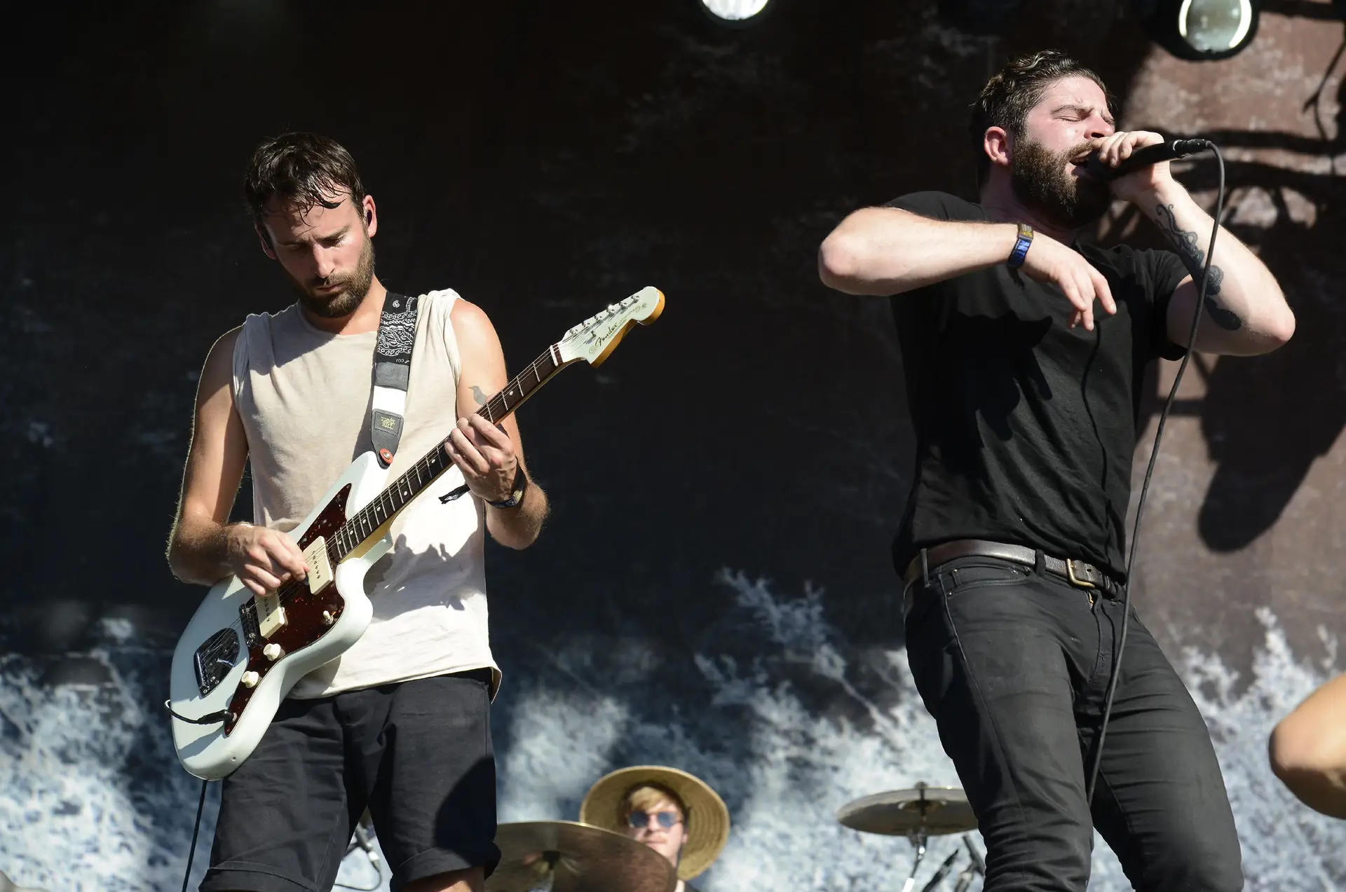 Os Foals em 2016 (Walter Gervers à esquerda)