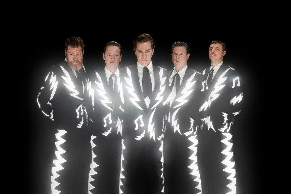 O regresso incendiário dos The Hives: veja aqui o vídeo novo da banda sueca