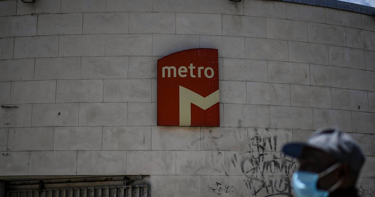 Trabalhadores do Metropolitano de Lisboa em greve parcial na quinta-feira de manhã (C/ÁUDIO)