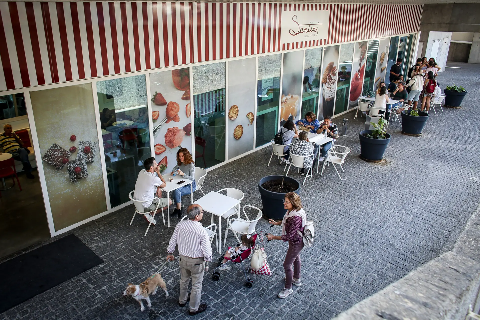 Gelataria Santini, em Belém, onde Marcelo foi comer um gelado horas antes do discurso desta quinta-feira