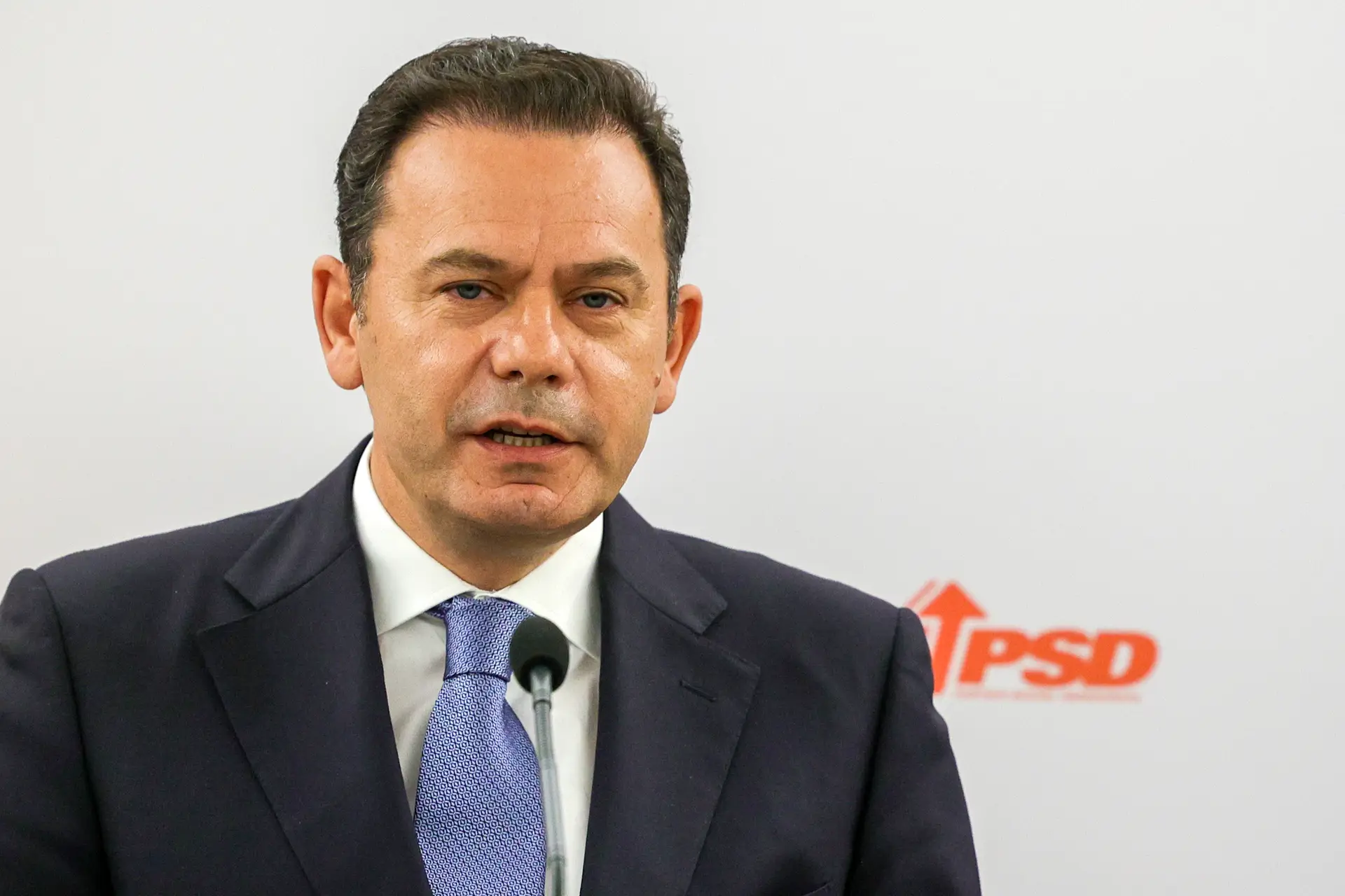 Presidente do PSD promete “não dar descanso ao Governo” um ano depois de  ser eleito - Expresso