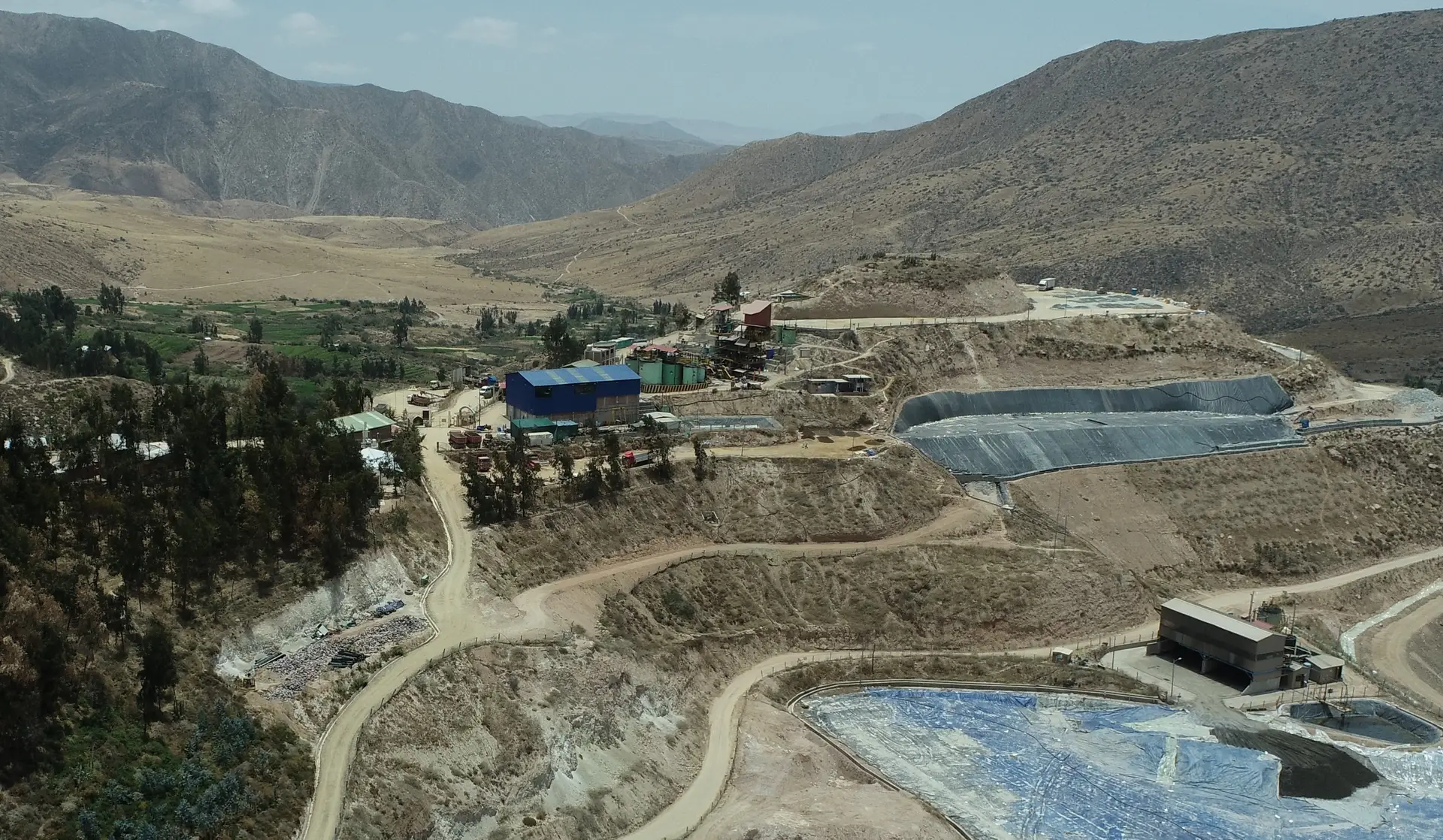 A mina Esperanza é explorada pela empresa Yanaquihua SAC.