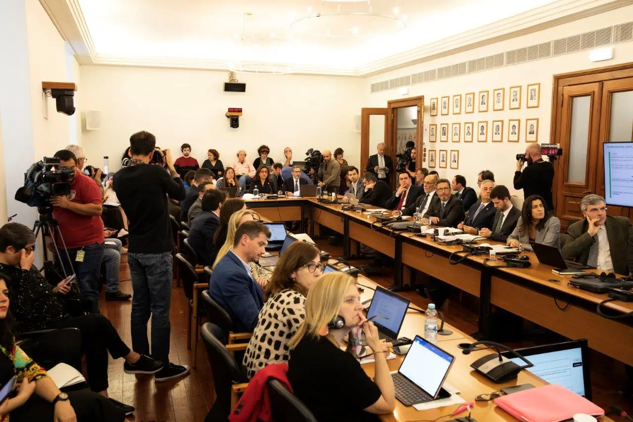 “Novo ciclo” no Inquérito à TAP: PS trava pedidos de e-mails, tenta evitar audições maiores e presidente reflete sobre demissão