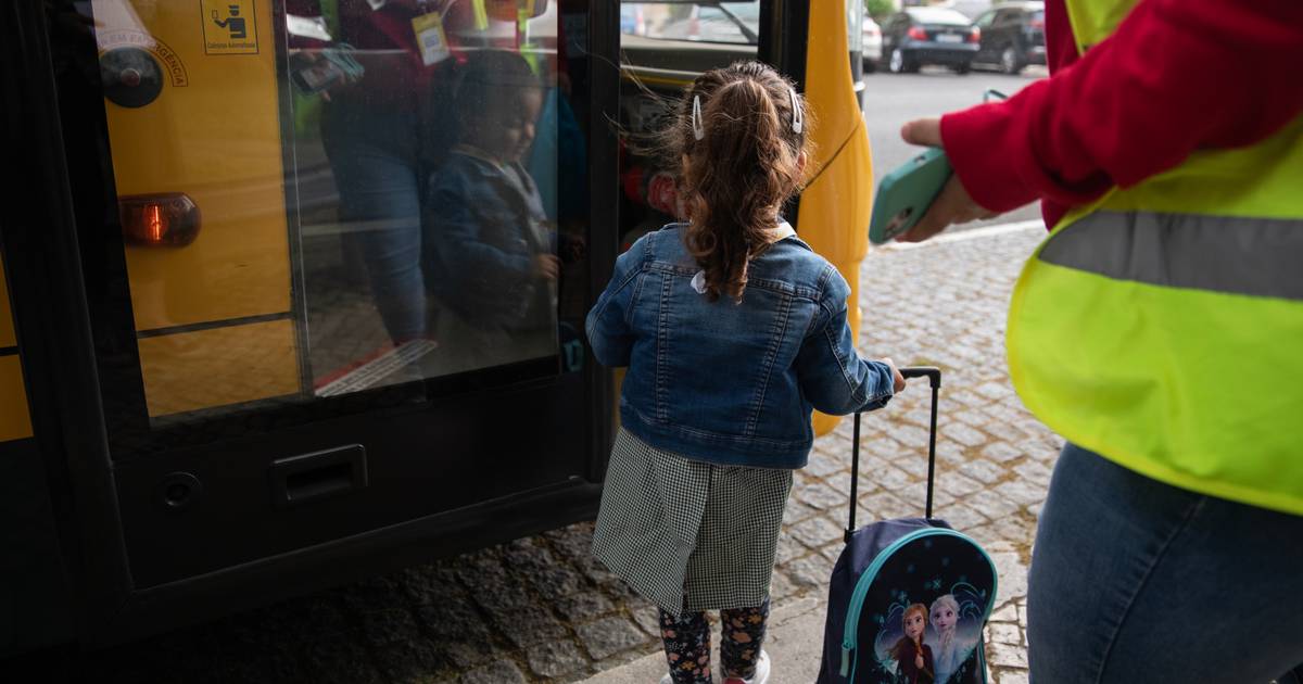 Câmara de Lisboa adjudica transporte escolar à Barraqueiro por quatro milhões de euros até 2026