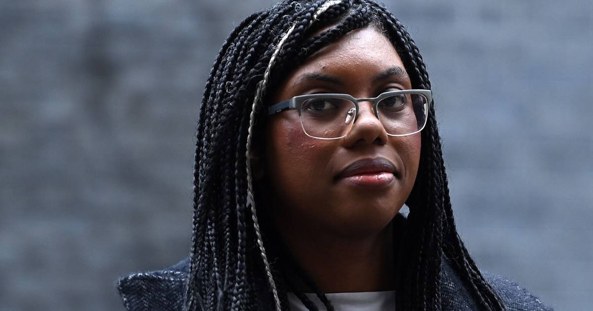 Kemi Badenoch é o novo líder do Partido Conservador Britânico