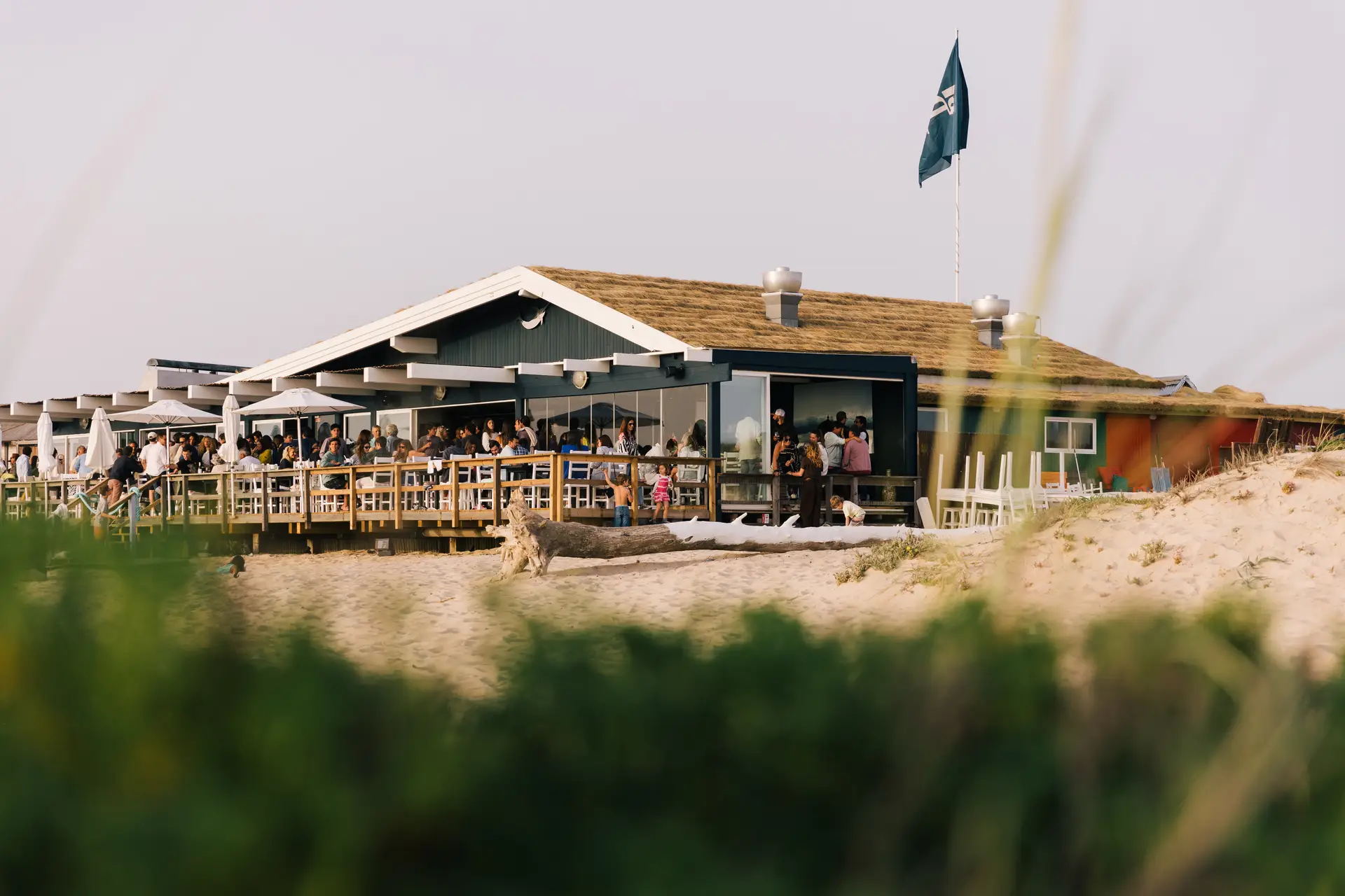 Do Pego para o Carvalhal, restaurante Sal muda de praia e promete o "melhor pôr-do-sol do mundo"