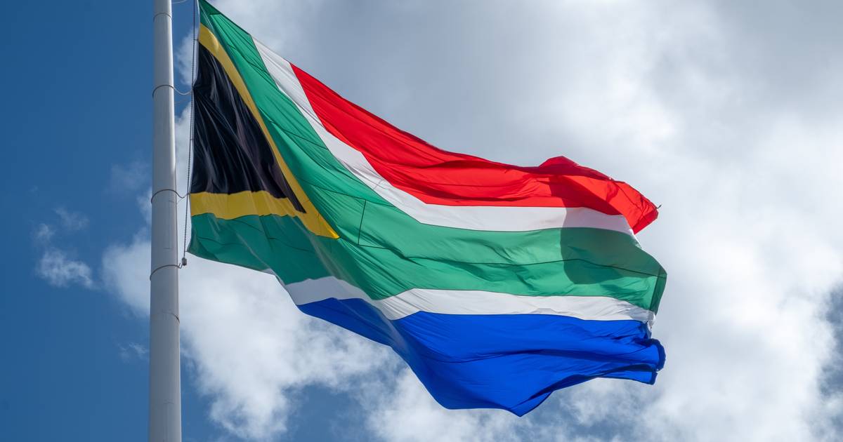 Tiroteio entre assaltantes e polícia resulta em 18 mortos na África do Sul
