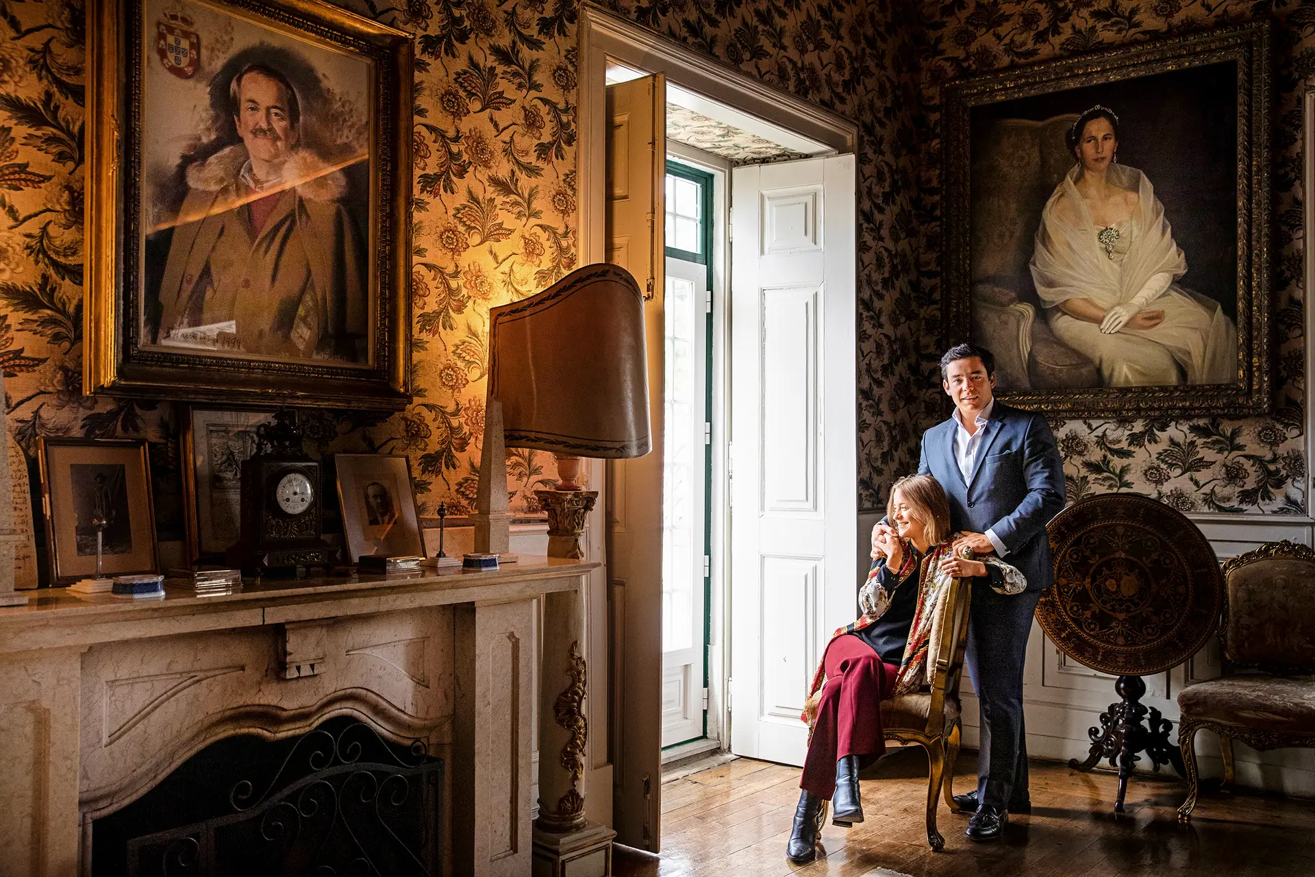 A infanta Maria Francisca, segunda filha dos duques de Bragança, Duarte Pio e Isabel de Herédia, vai casar-se com o advogado Duarte Martins, com quem namora há quatro anos. O casamento está marcado para 7 de outubro