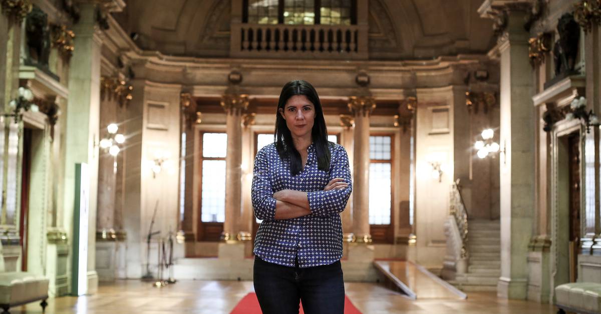Mariana Mortágua: “Gestão da TAP foi influenciada pelas divergências internas do PS”