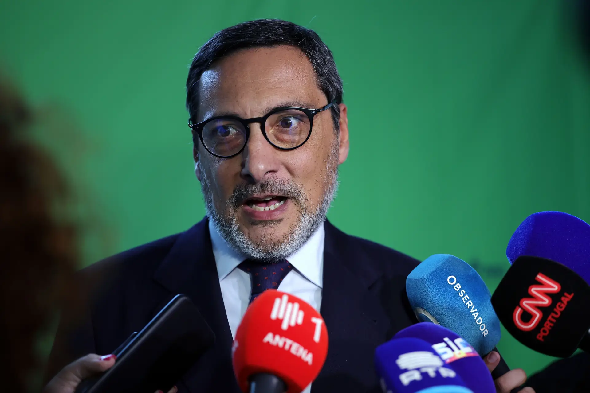 As 13 formas de fintar perguntas. Mendonça Mendes não responde sobre o SIS: “Há tempo para tudo”