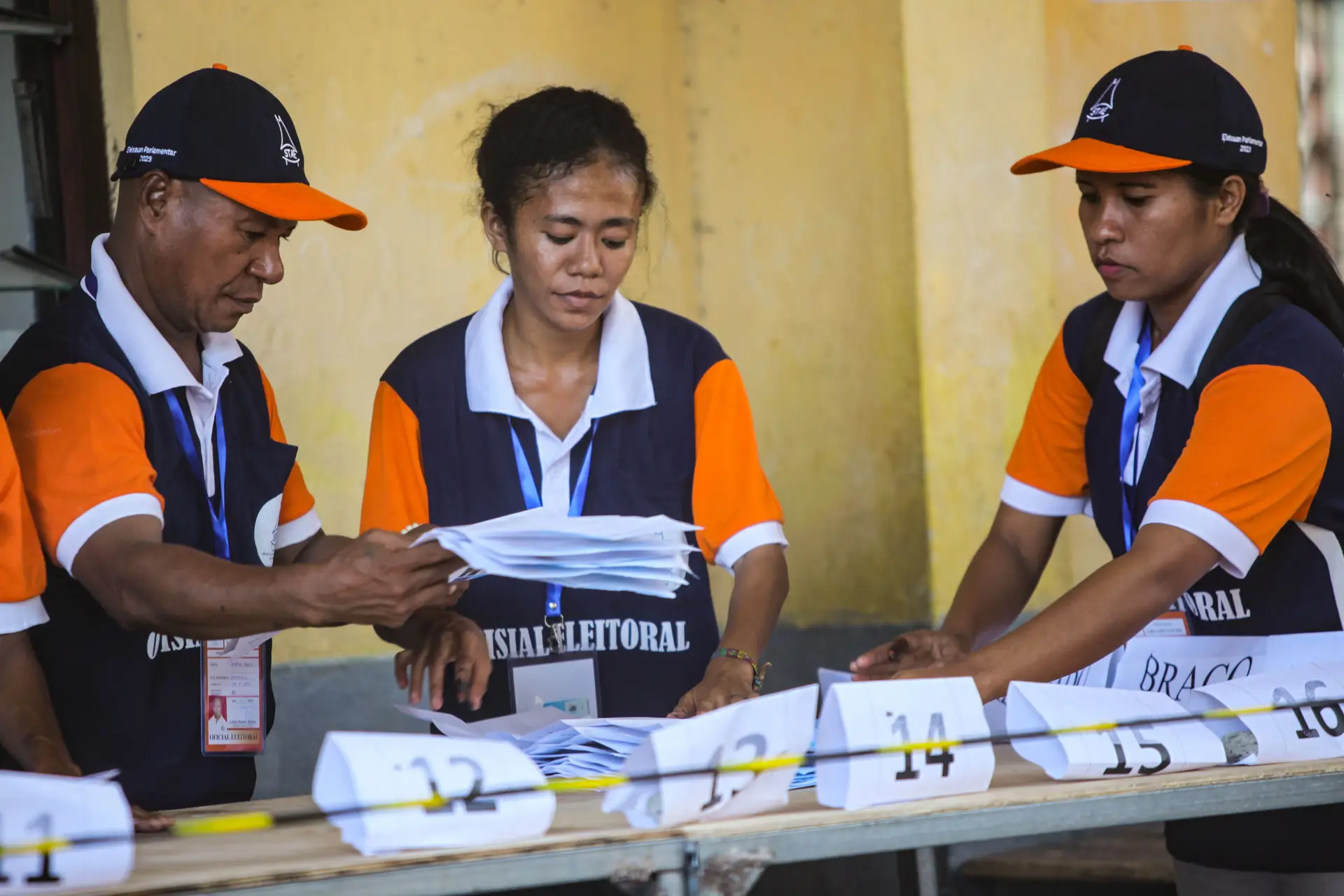 Eleições em Timor-Leste com atrasos na divulgação de resultados devido a problemas técnicos e de Internet