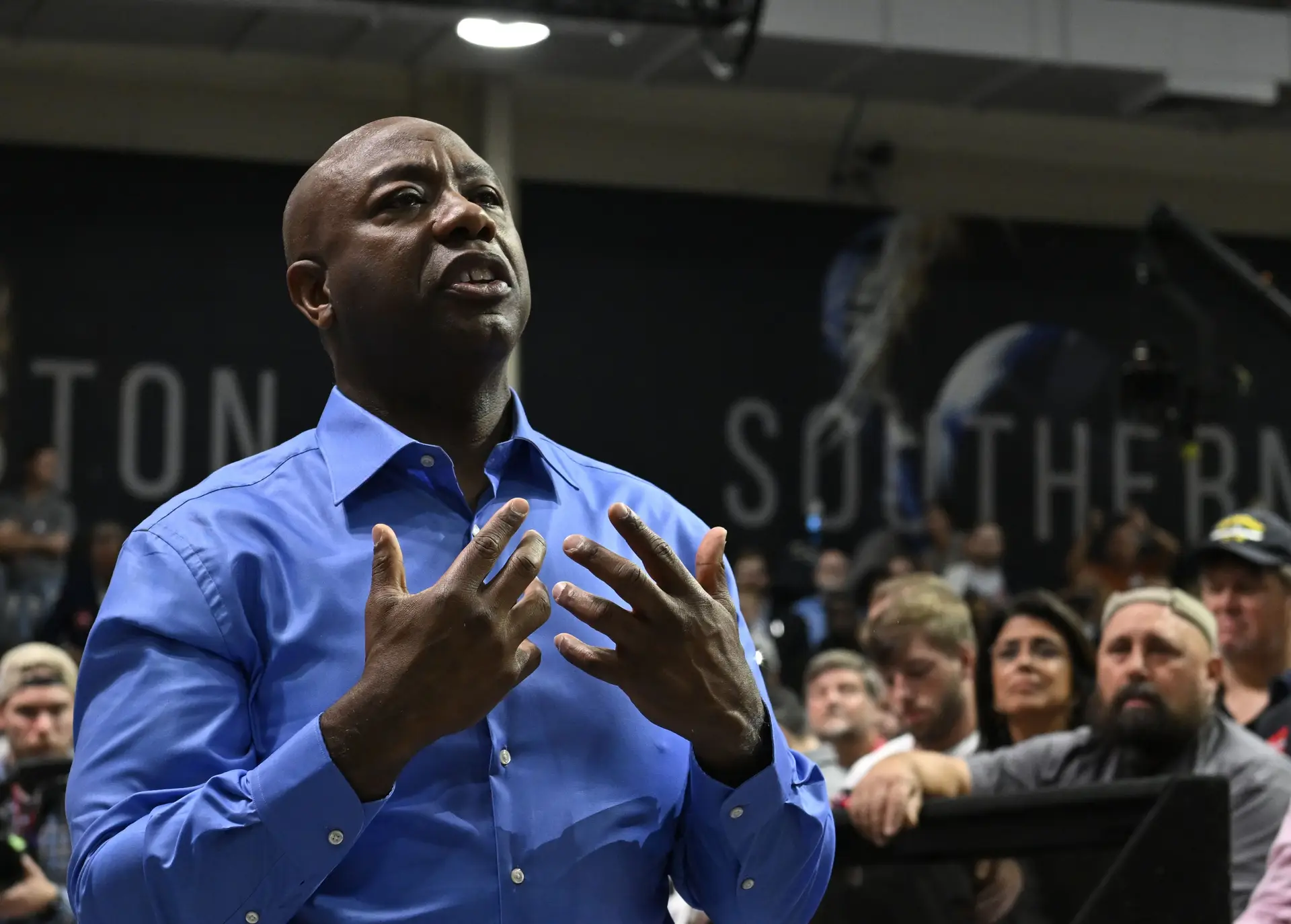 O senador Tim Scott anunciou a candidatura às primárias presidenciais do Partido Republicano para 2024