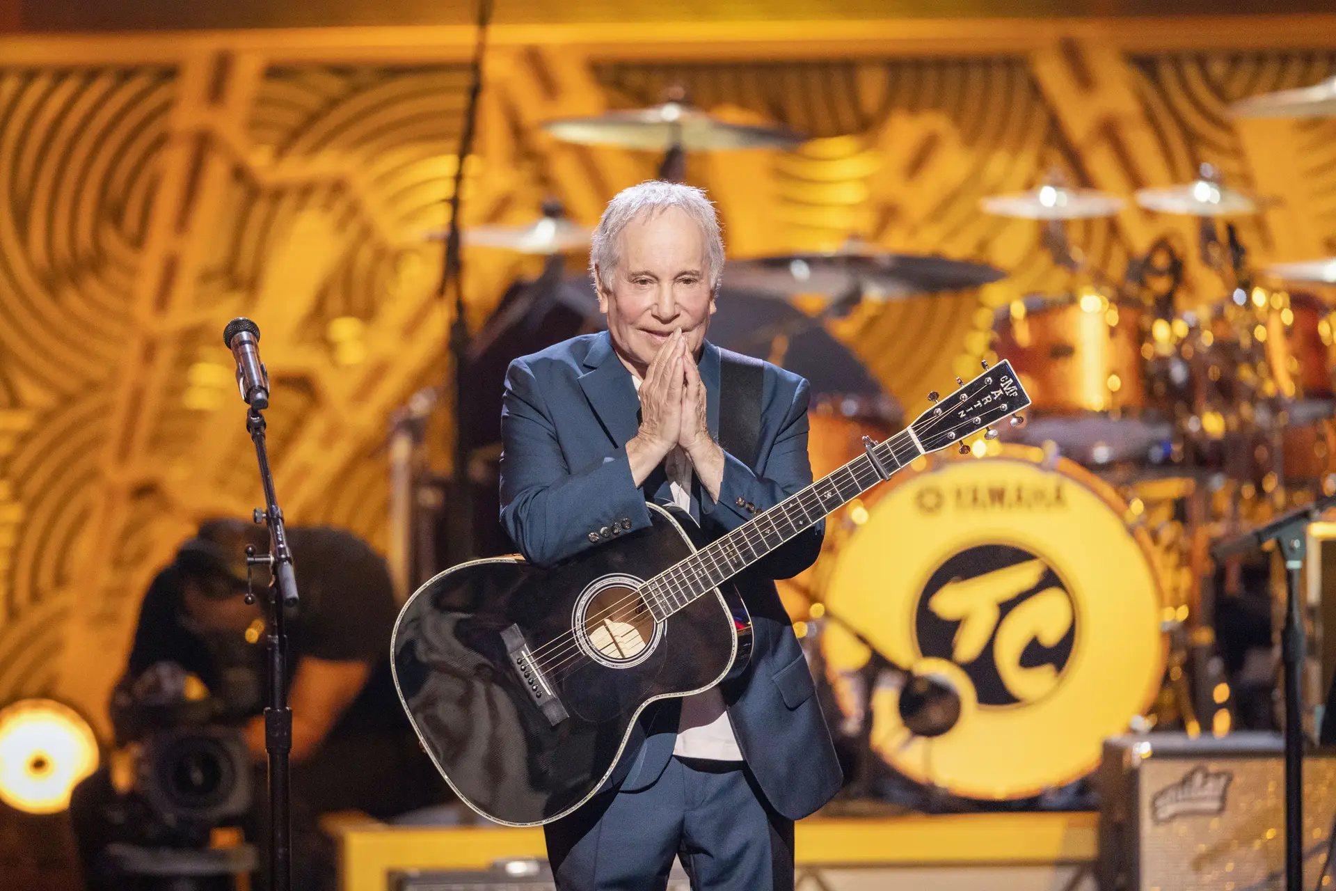Paul Simon perdeu a audição no ouvido esquerdo