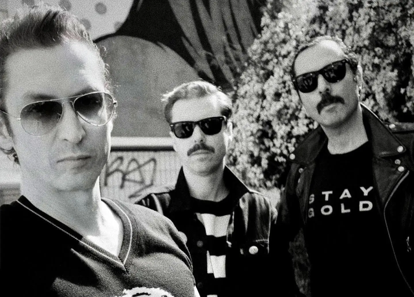 Legendary Tigerman, Sean Riley e Ray