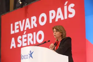 “Não ouçam uma despedida”: Catarina Martins sai da liderança com promessa de futuro político e acerto de contas com o PS