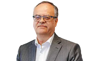 Governo de esquerda com políticas de direita