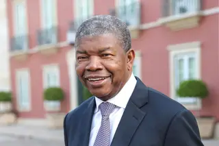 Presidente de Angola em entrevista: “Se a guerra da Ucrânia piorar, podemos correr o sério risco de uma confrontação nuclear”