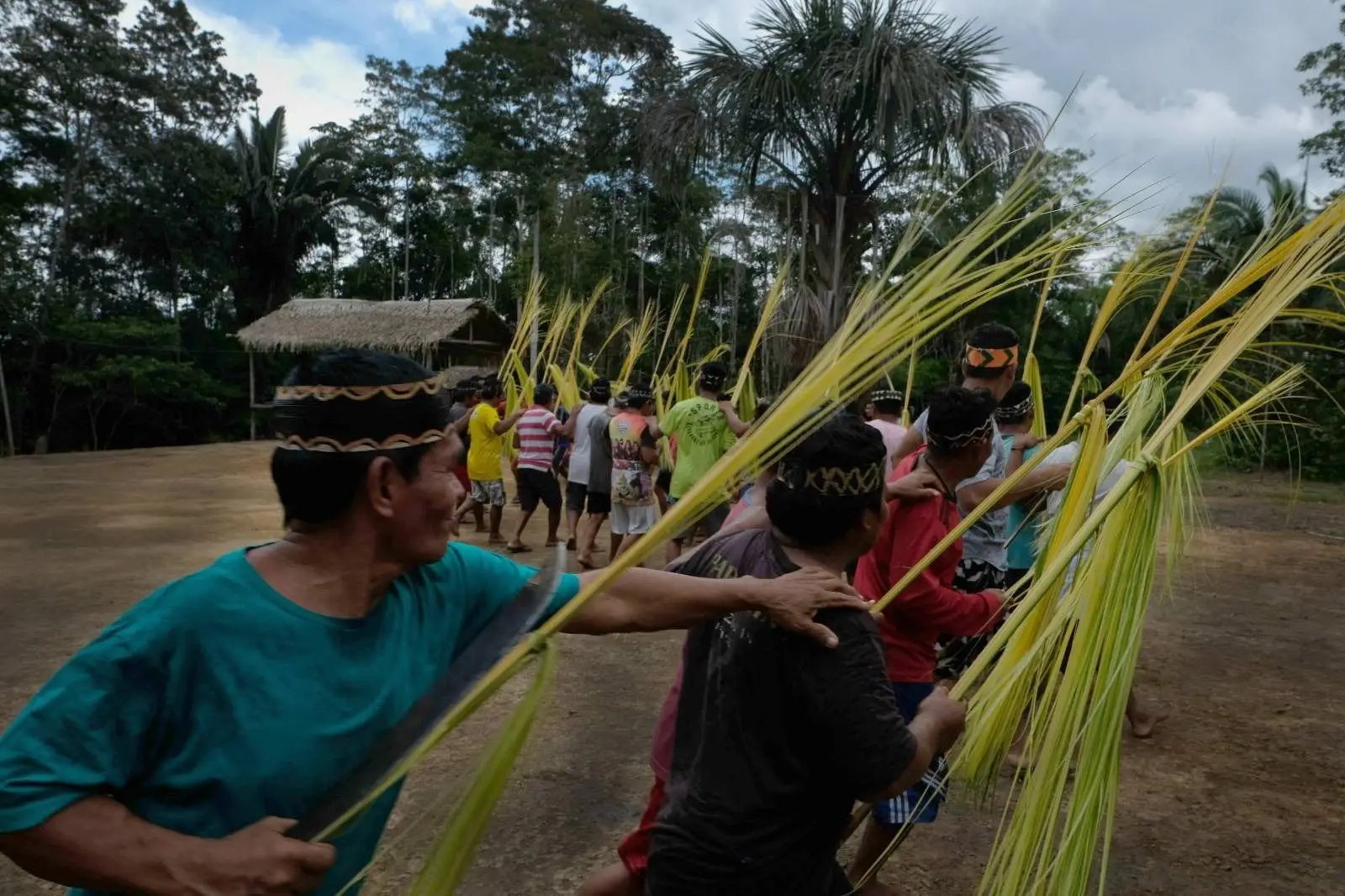 Festejos indígenas na Amazónia