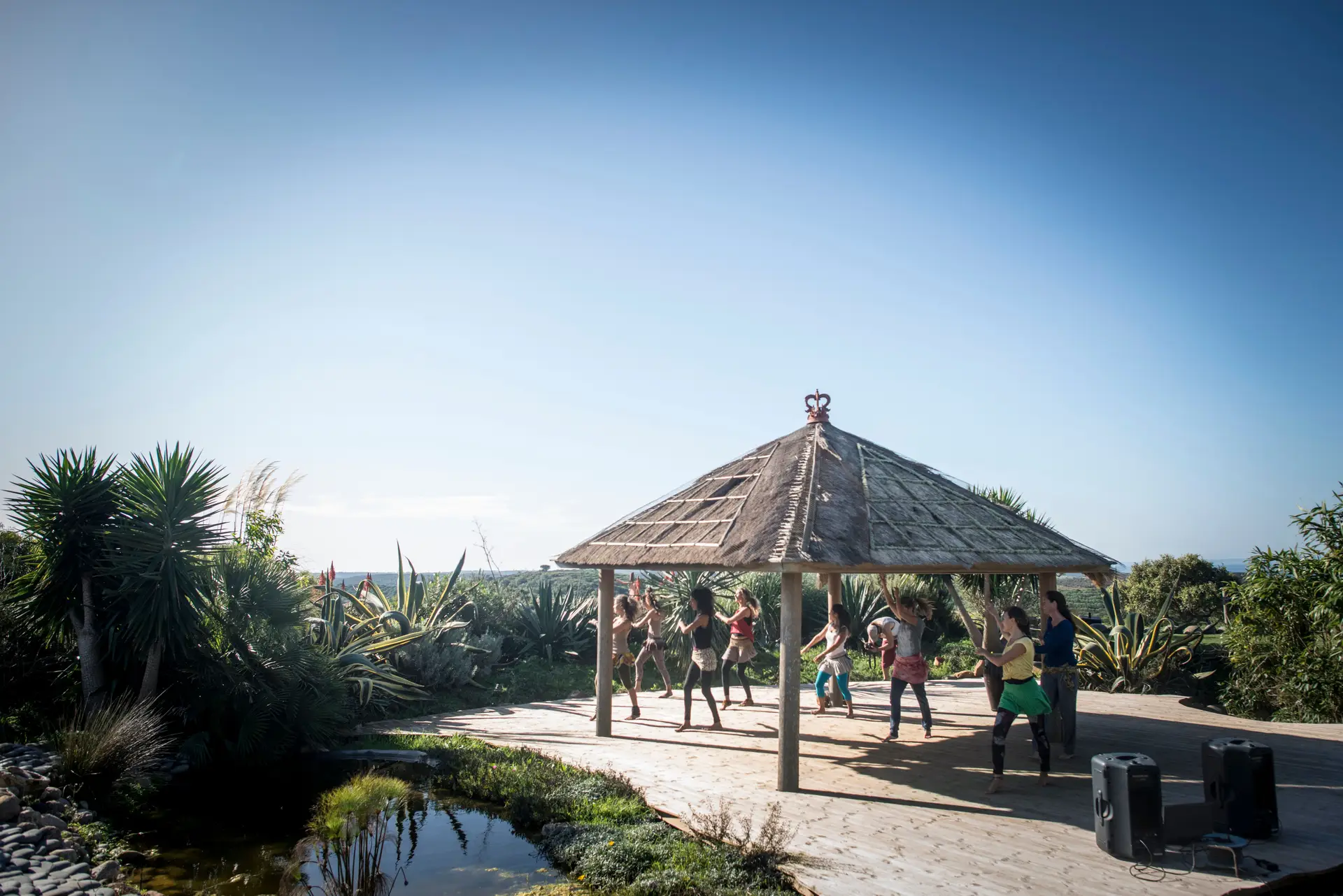 Alojamento holístico na Costa Vicentina convida a uma escapadela e oferece aulas de yoga