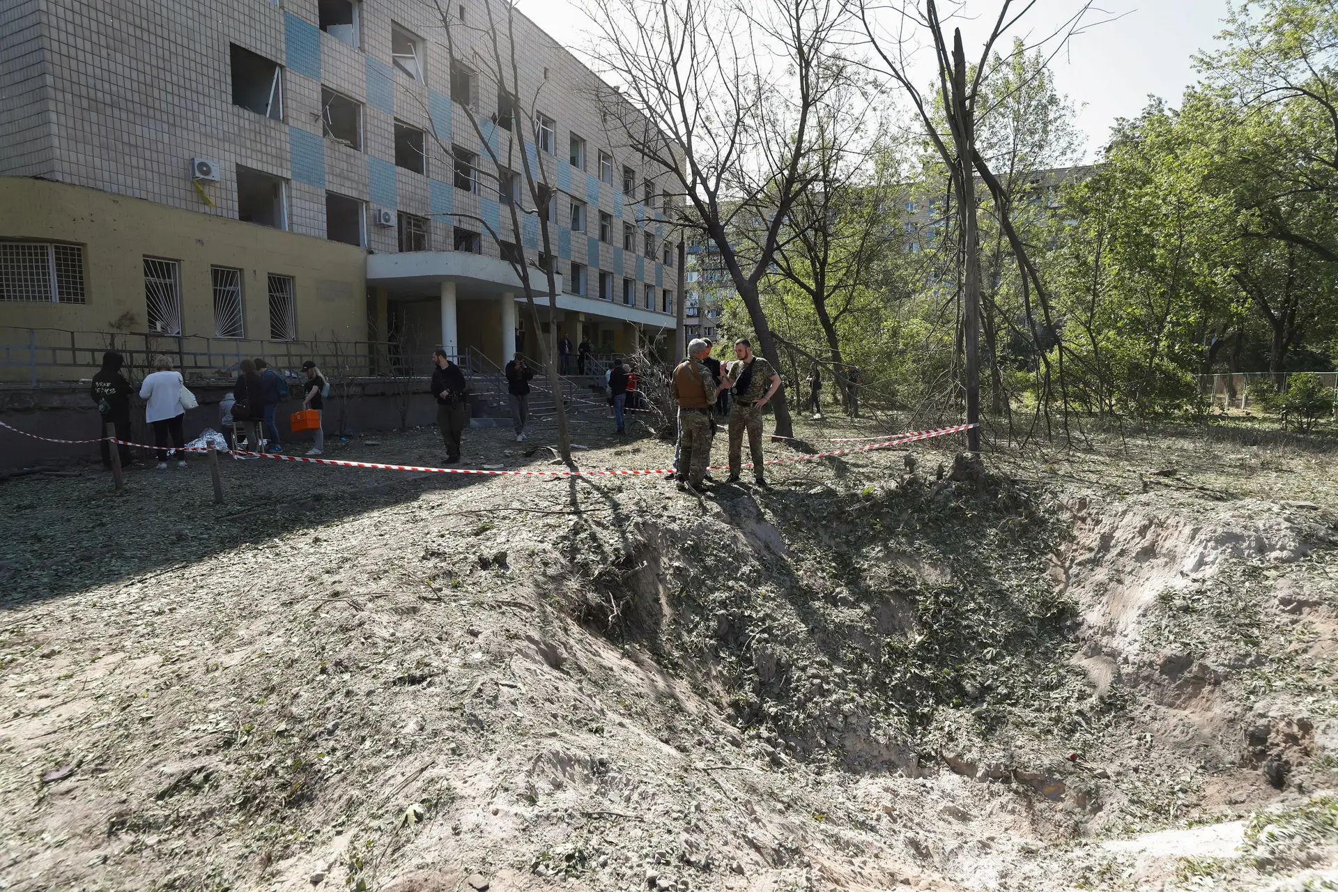 Regiões ocupadas em Kherson sem água potável "à beira de um desastre humanitário", Kuleba e Blinken discutem novos passos da contraofensiva ucraniana
