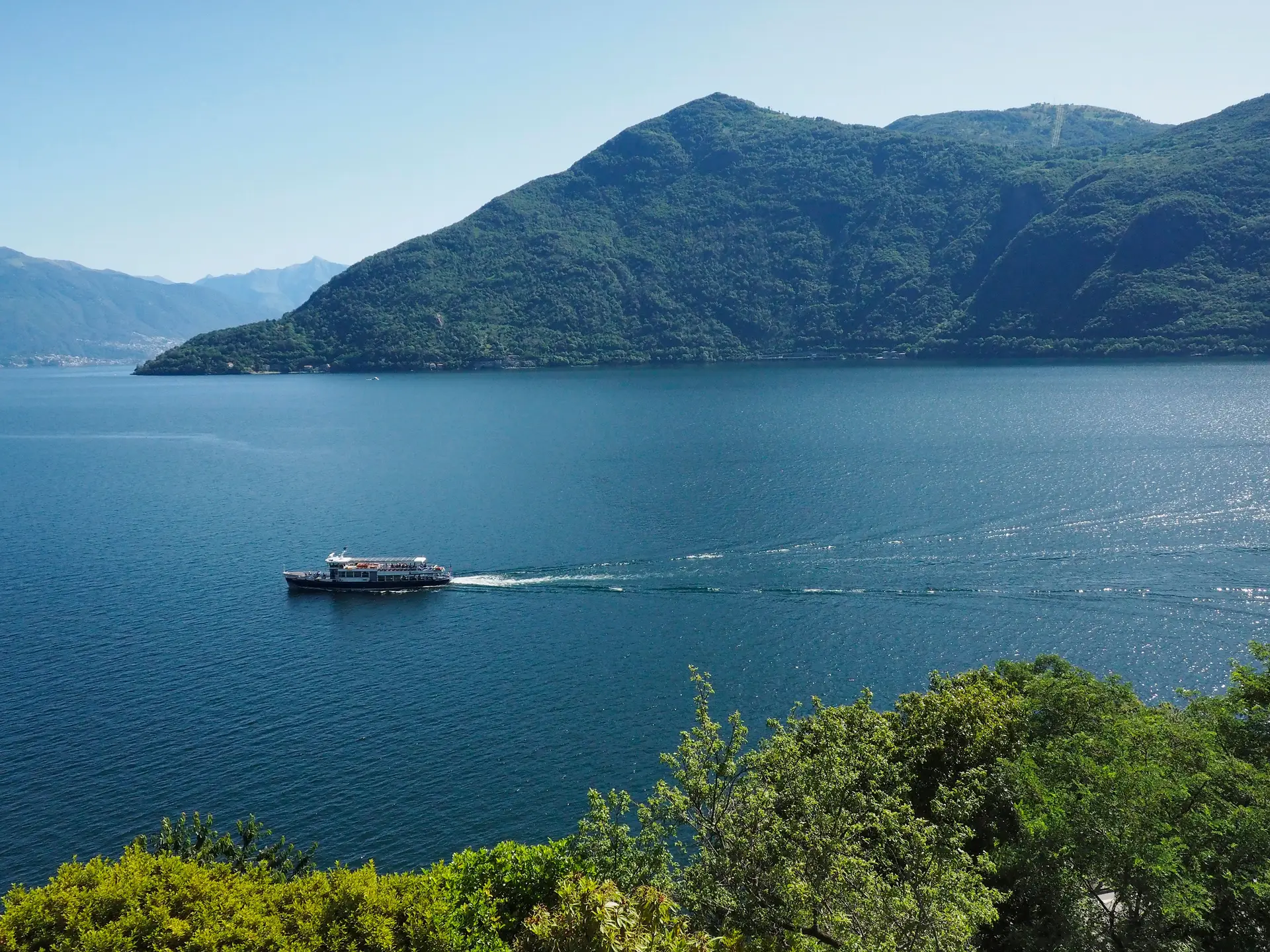 Quatro espiões morreram afogados num lago italiano e a história é digna de um filme ao estilo “007”