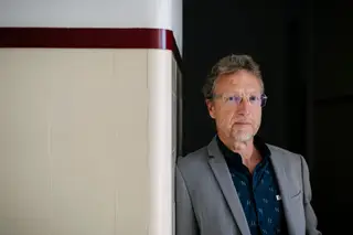 “Pergunto-me por que pessoas com bom nível de educação, como eu, têm de ganhar três vezes mais do que trabalhadores efetivamente essenciais”
