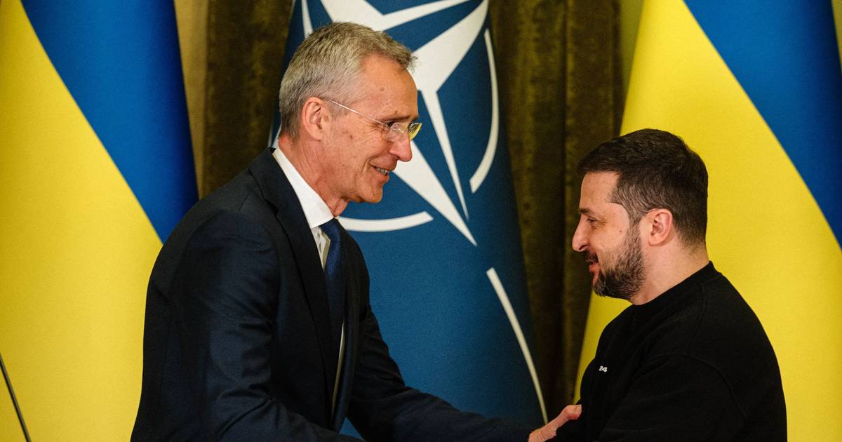 Adesão da Ucrânia à NATO ainda “não é possível”: “o principal entrave é a guerra” mas há outros “problemas por resolver”