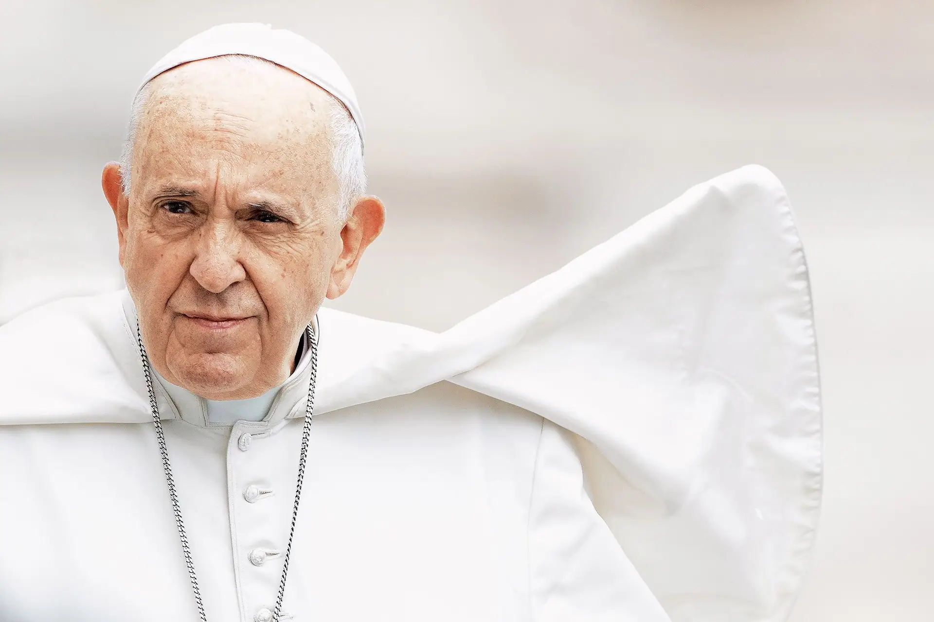 Reveja a chegada do Papa Francisco a Portugal 