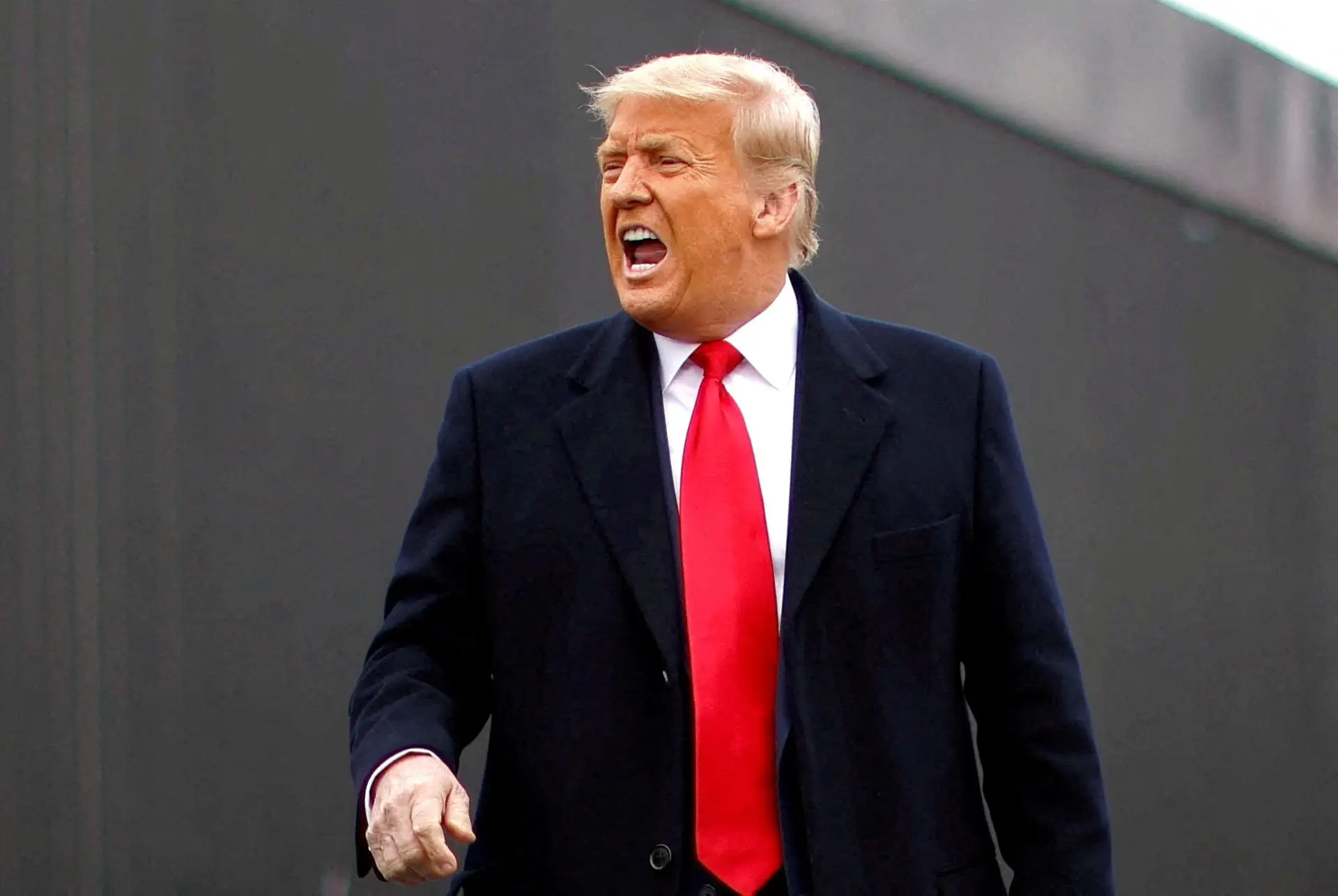 Donald Trump apelida acusação federal de ridícula e sem fundamento