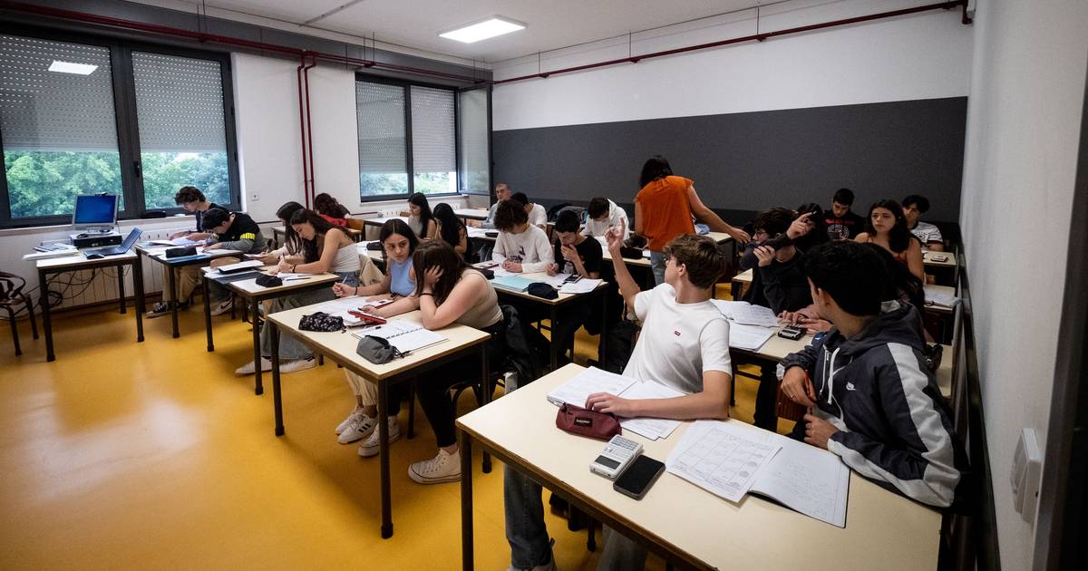 Há quatro anos que 19 valores é a nota mais atribuída nas escolas privadas. Nas públicas tem sido 17