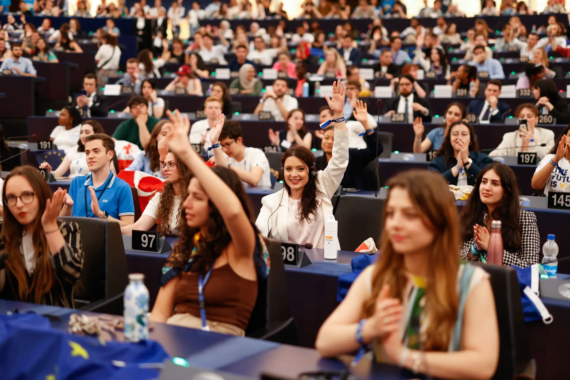 “Quero ouvir falar da Europa e não da TAP”: as mensagens dos jovens para os eurodeputados portugueses