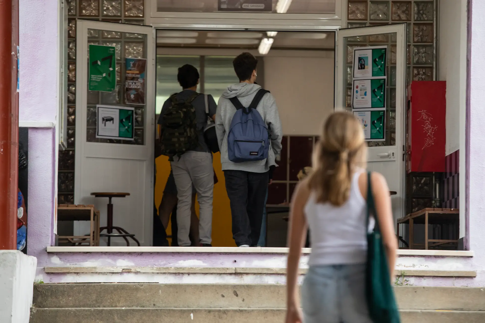 A escola secundária do Restelo, em Lisboa, alcançou a melhor média do país, entre os estabelecimentos de ensino públicos