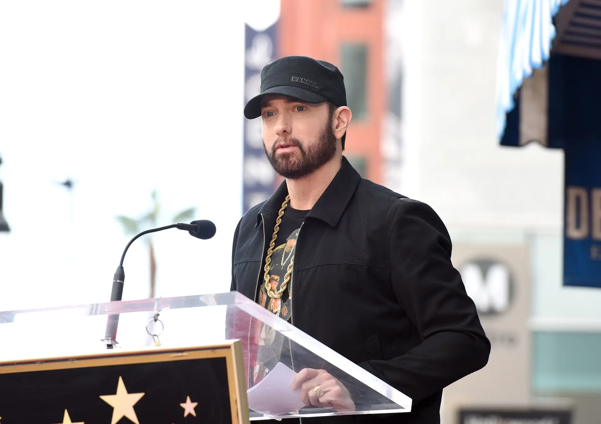 Eminem proíbe candidato às eleições primárias do Partido Republicano de usar a sua música em comícios