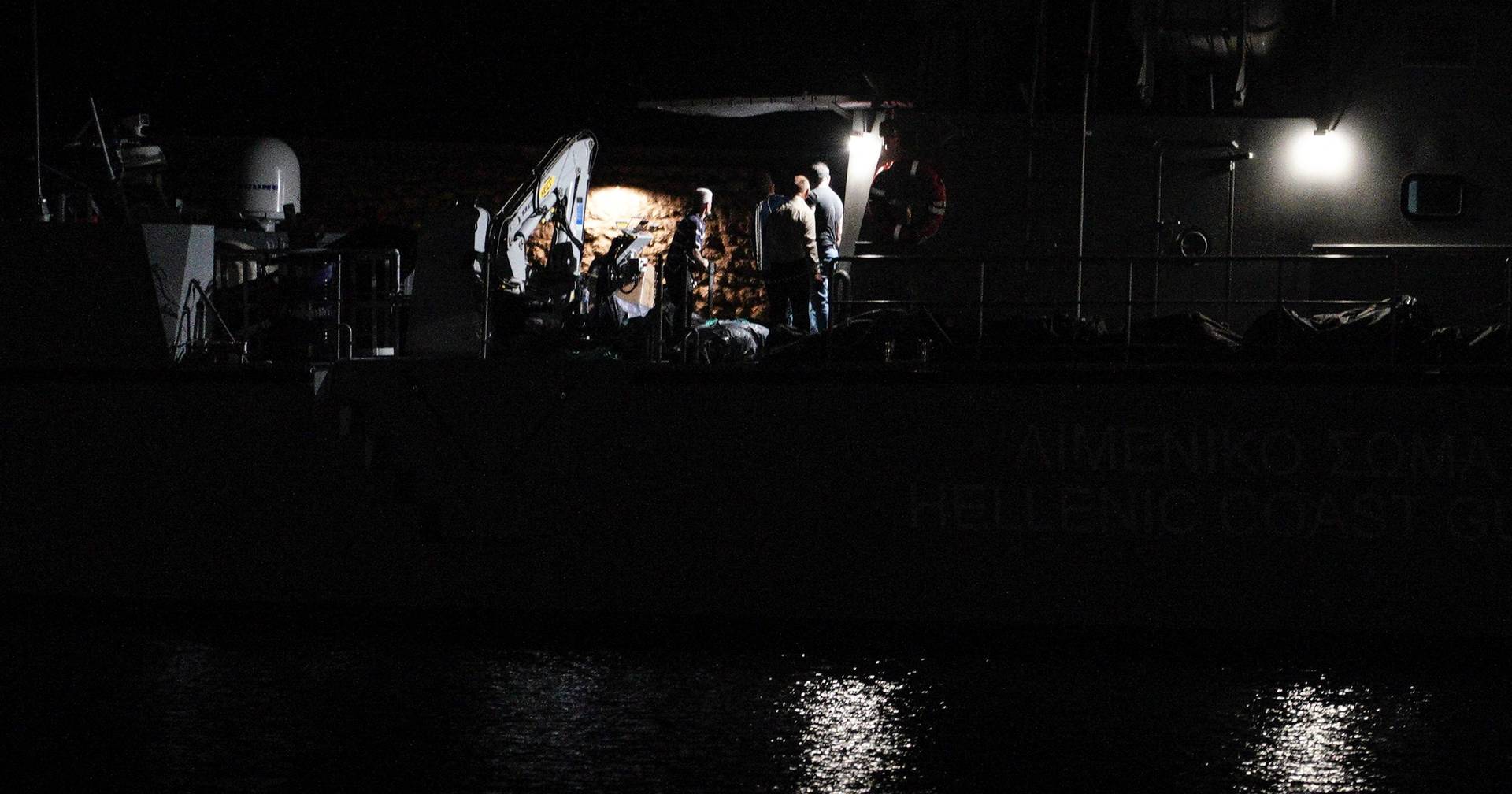 Un barco de 700 personas se hundió en 15 minutos en lo profundo del Mediterráneo.  ¿Por qué?