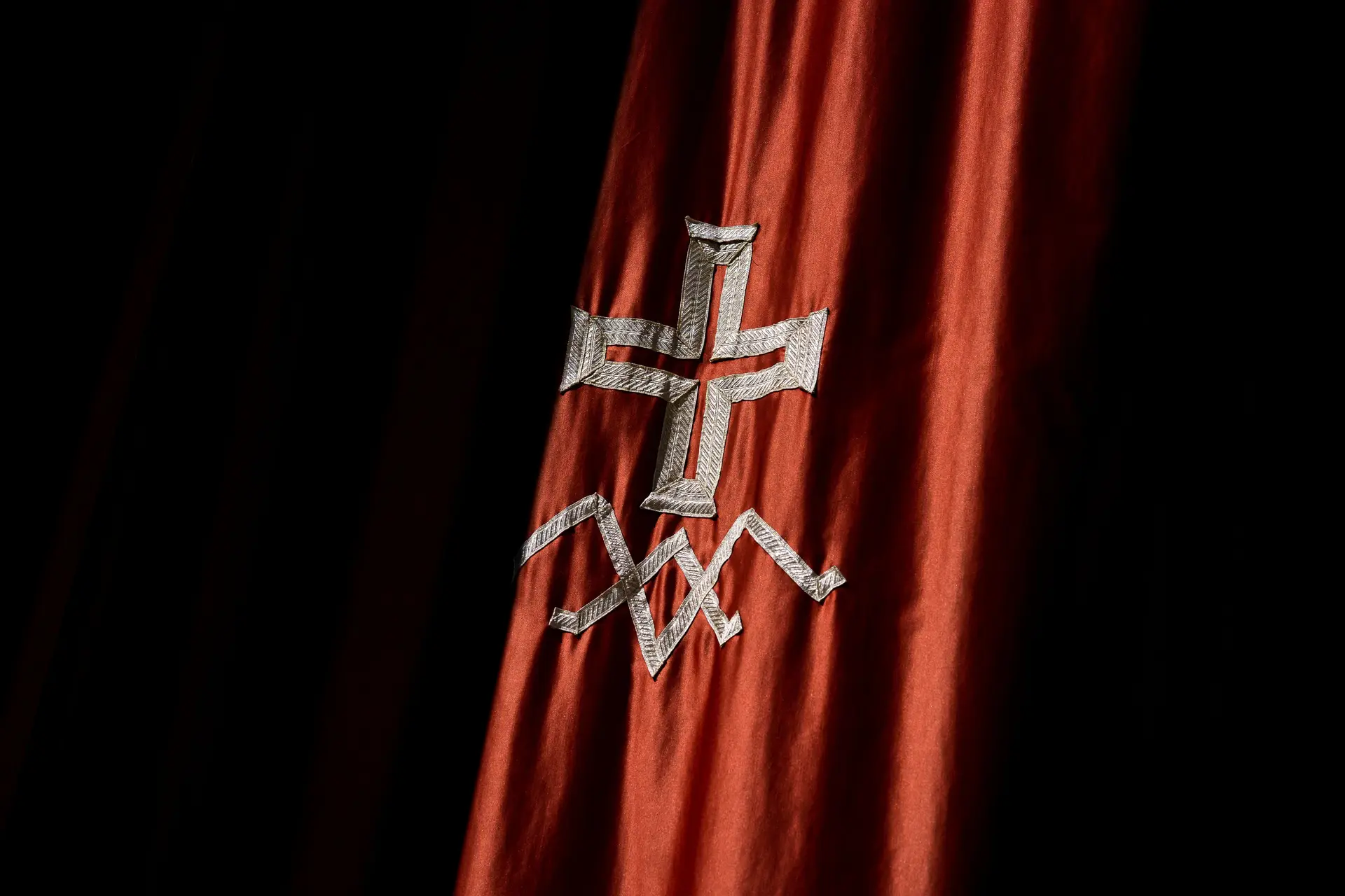 Espanha: relatório estima 440 mil vítimas de abusos sexuais na Igreja Católica