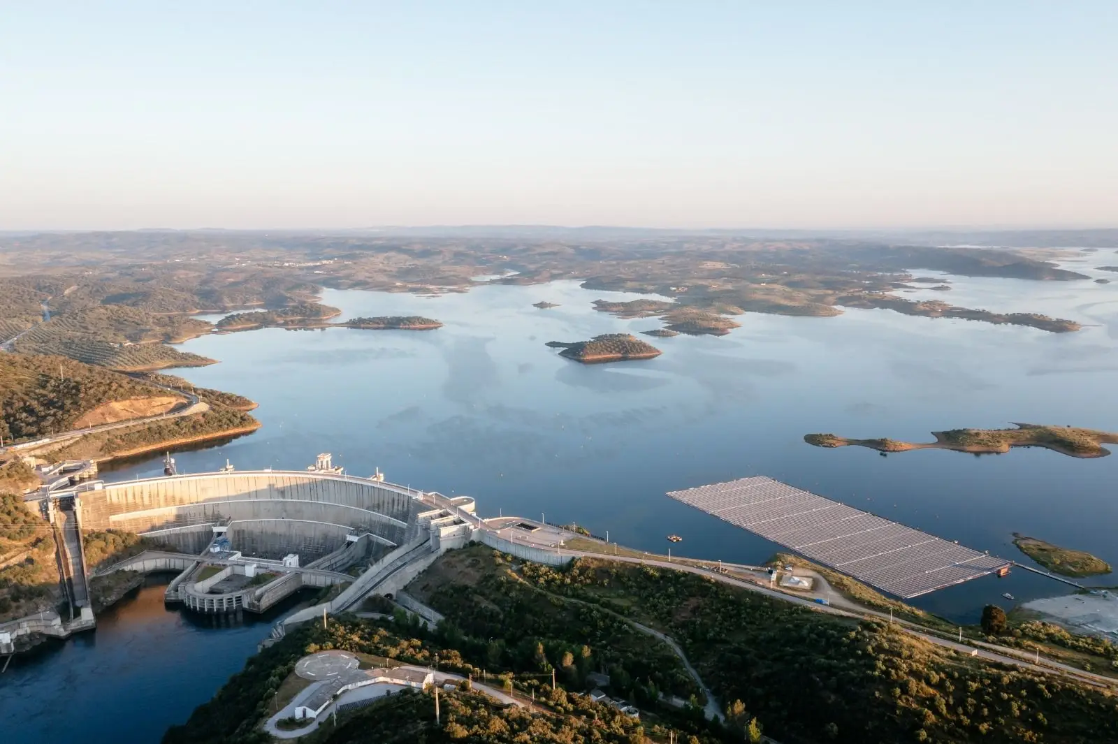 Anunciado por Montenegro, arranque de emergência em Baixo Sabor e Alqueva já foi contratado em julho mas só fica operacional em 2026