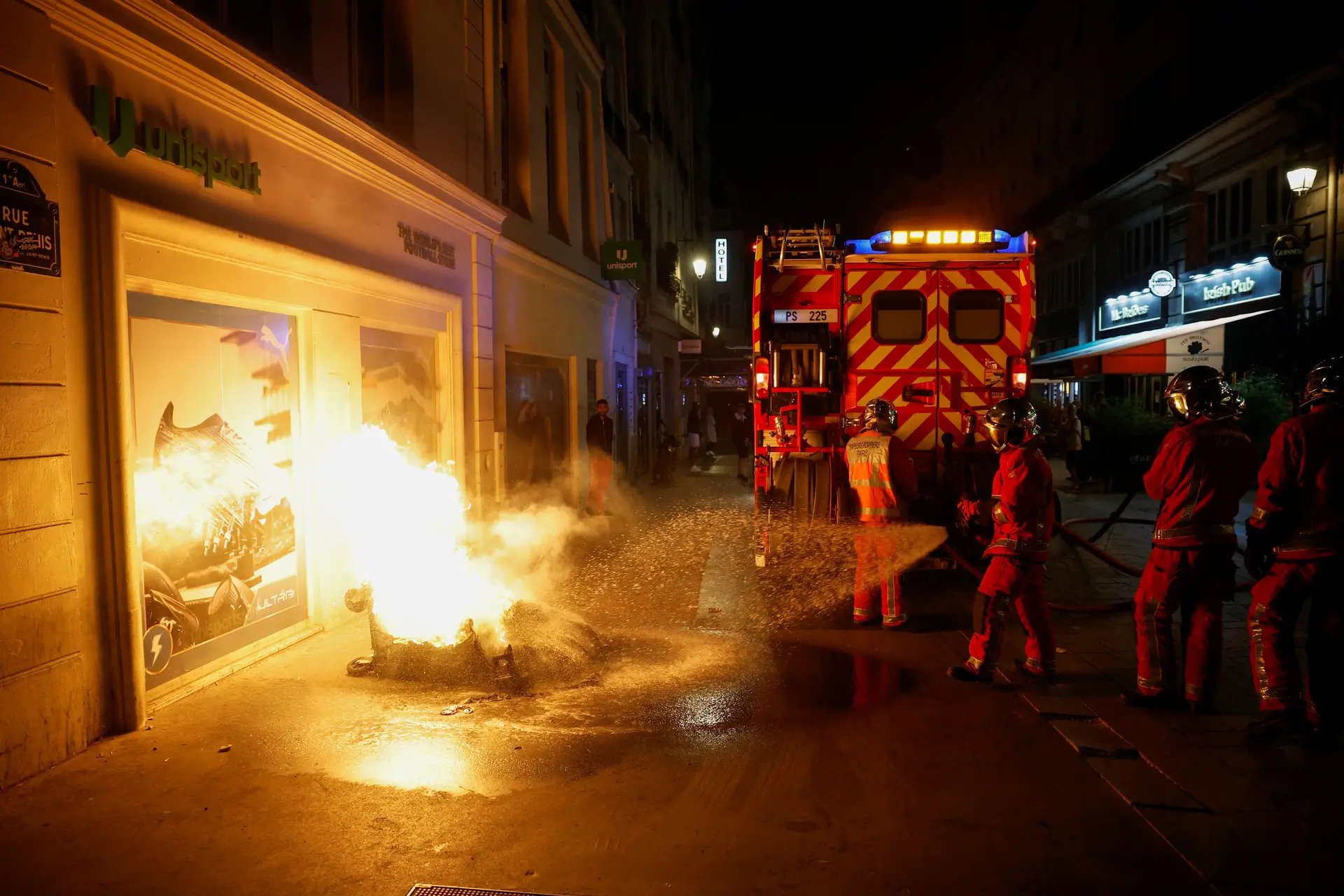 Tensão reacende-se em França antes das comemorações da Tomada da Bastilha