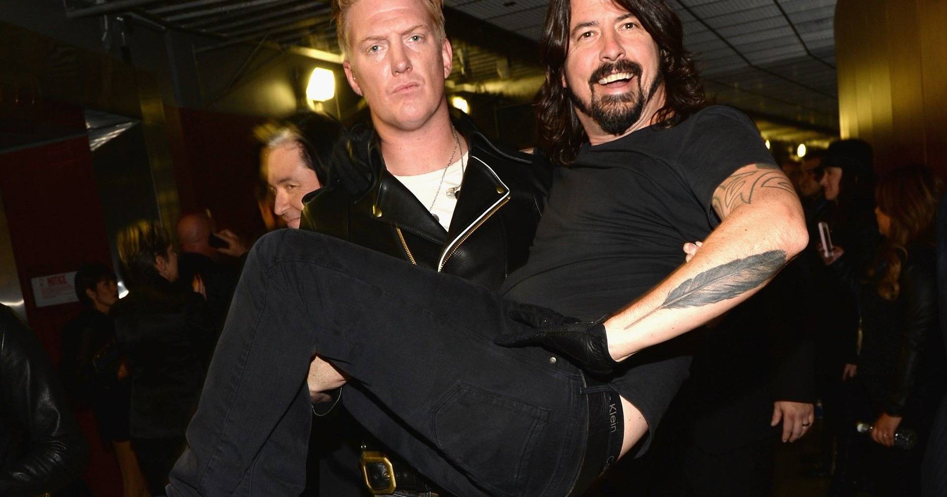 Open Age David Rolph Dave Grohl diz que os Queens of the Stone Age são “a melhor banda rock ...