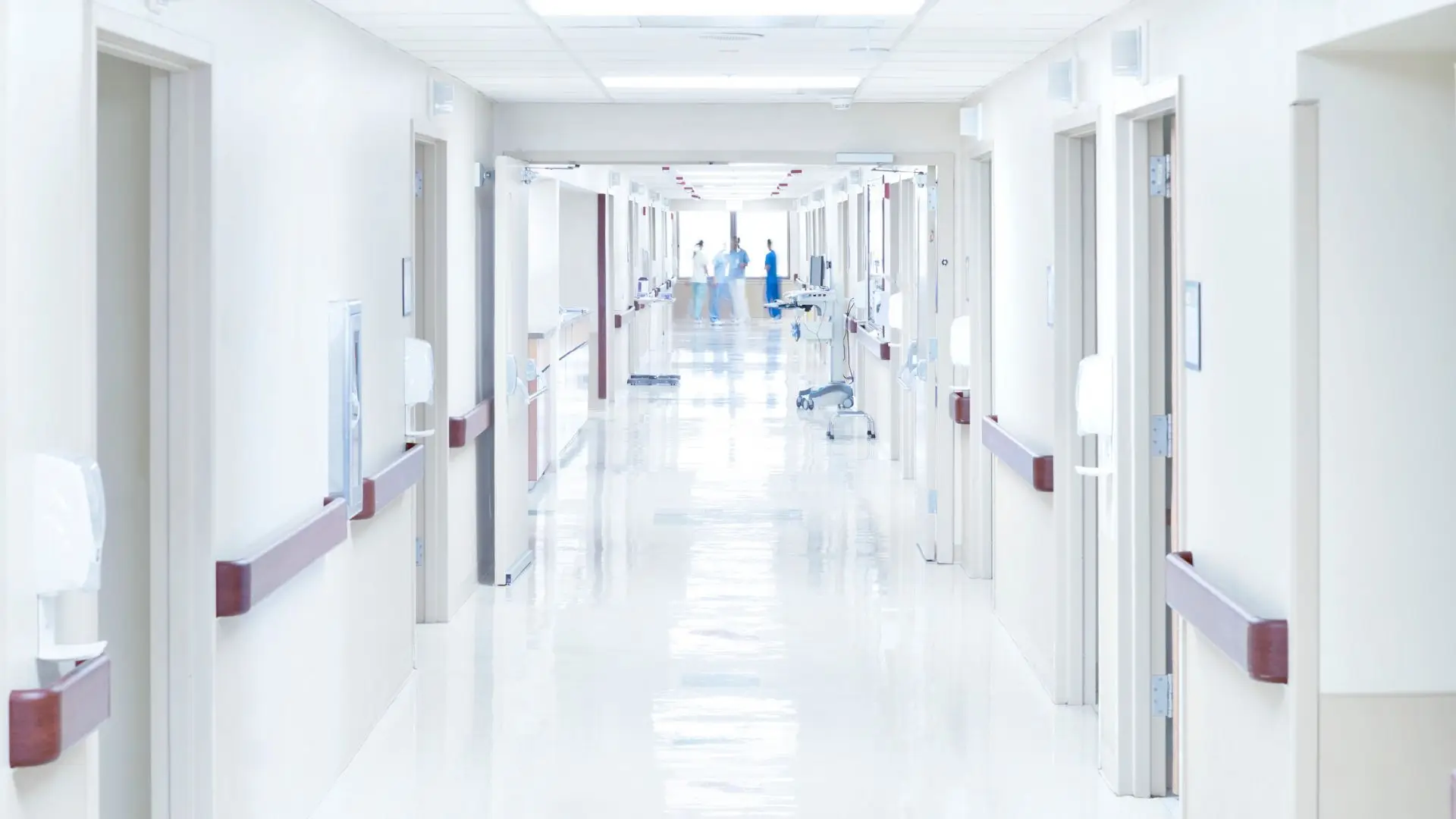 Direção-executiva do SNS reúne-se sábado com hospitais devido à crise nas urgências
