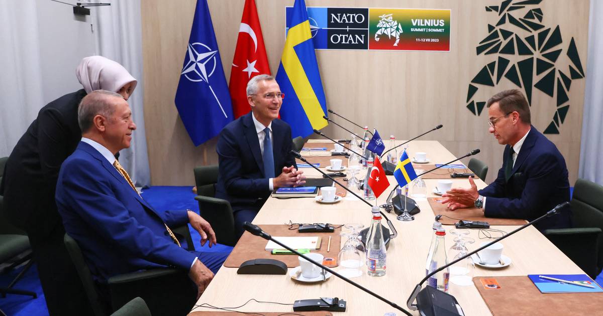 Erdoğan eleva a fasquia e condiciona adesão da Suécia à NATO à entrada da Turquia na União Europeia: novo impasse à vista?