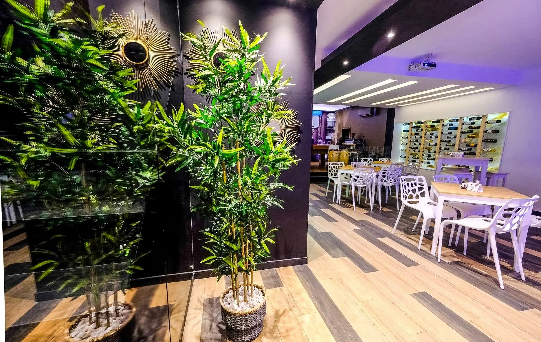 Restaurantes: o turismo cria preconceitos, ajuda a fazer cair outros e a ver onde pouco se espera encontrar