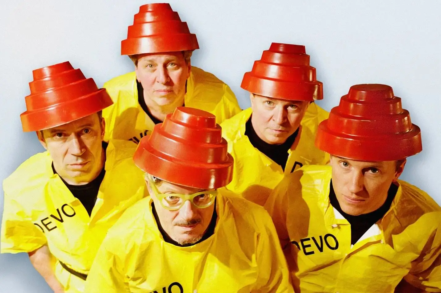 Devo cancelam concerto no festival Luna Fest, em Coimbra: “Tentámos tudo por tudo”, diz Victor Torpedo
