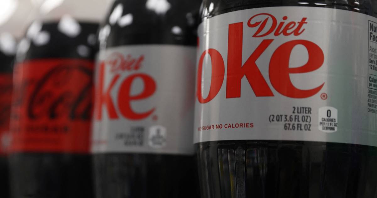 Fisco americano exige 16 mil milhões de dólares à Coca-Cola: disputa varre um ano e meio de lucros