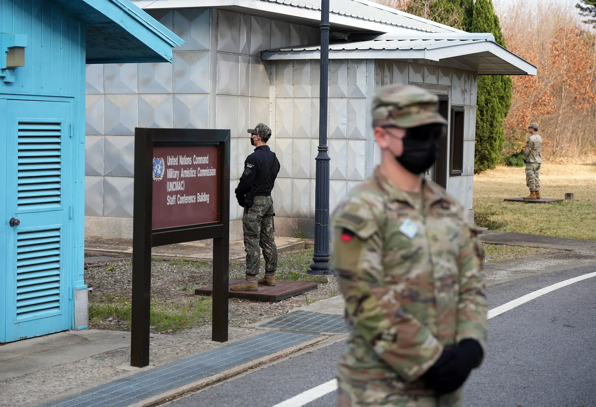 Norte-americano detido na Coreia do Norte após atravessar a fronteira é militar