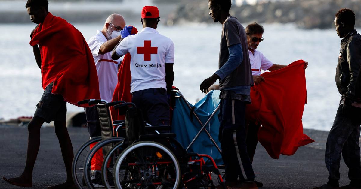 Migrações: França diz que não acolherá migrantes procedentes de Lampedusa
