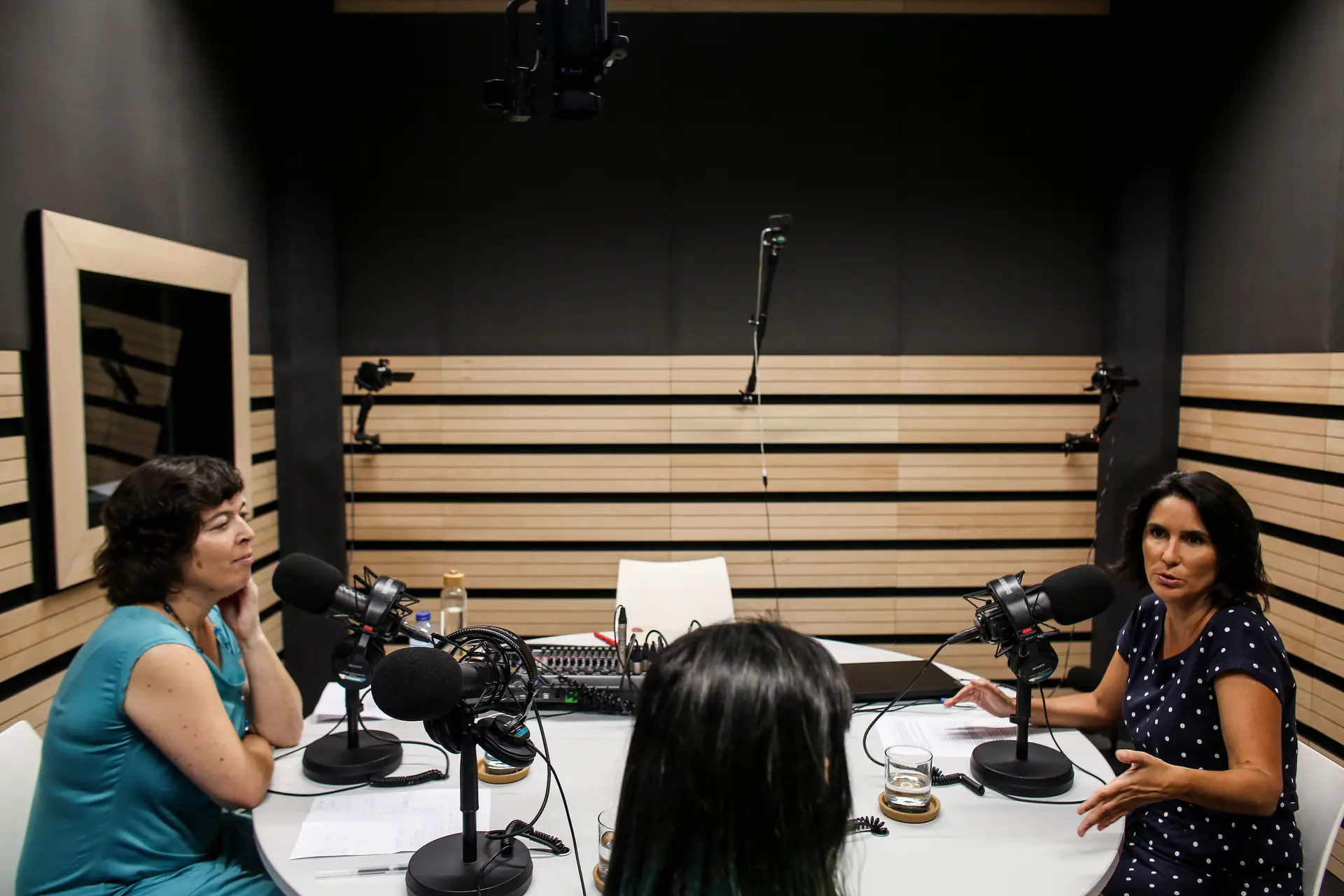 As causas e sintomas da esquizofrenia, a evolução dos tratamentos e a forma como a doença é olhada pela sociedade foram algumas das questões abordadas neste episódio do podcast "Que Voz é Esta?"