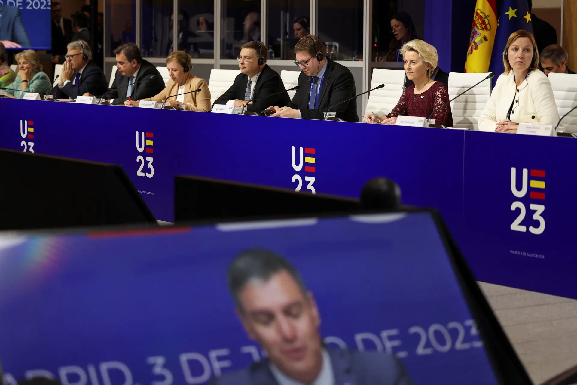 Espanha: UE expressa confiança na presidência europeia espanhola sem comentar eleições