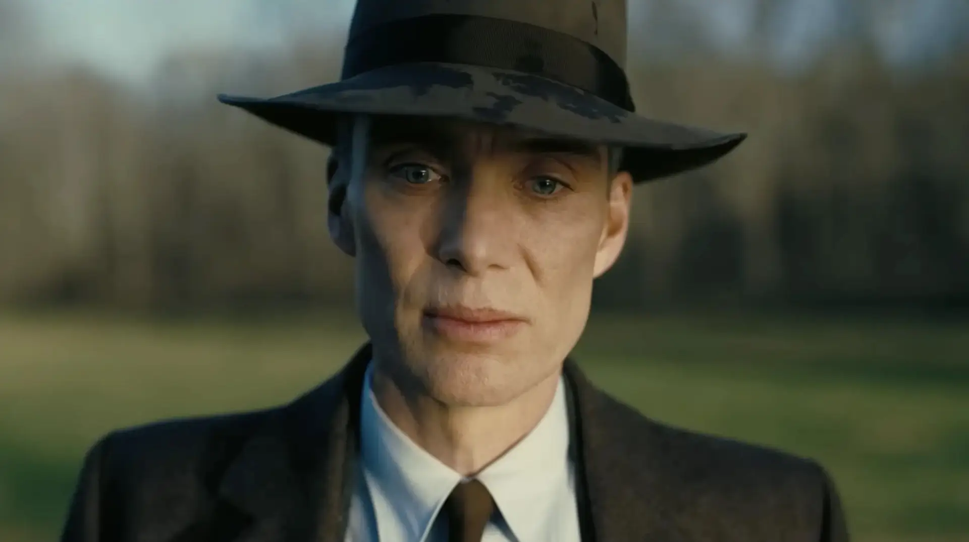 Guarda-roupa de “Oppenheimer” foi inspirado por David Bowie, diz o ator Cillian Murphy