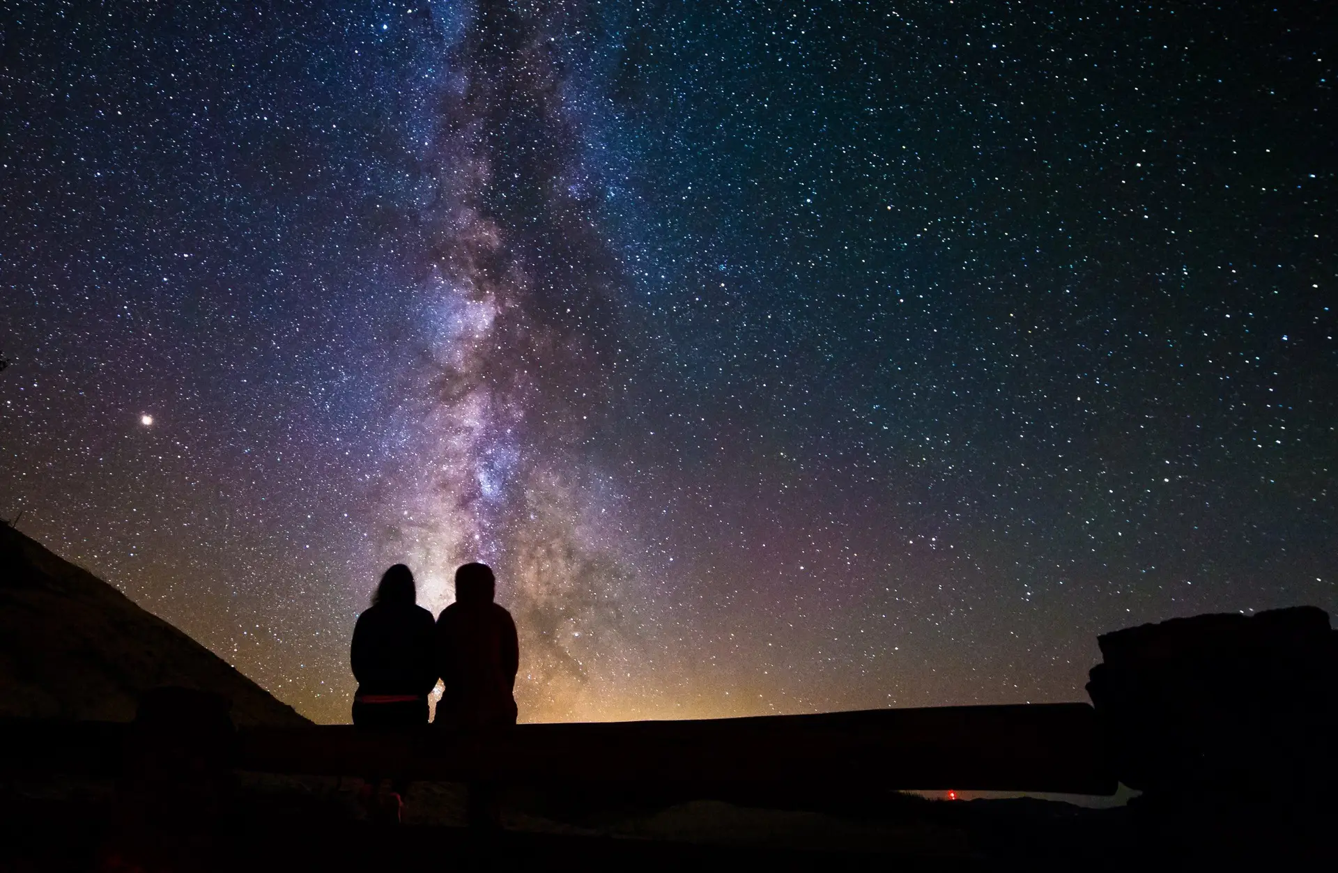 Olhar estrelas e planetas no Centro de Portugal: uma viagem ao universo Dark Sky